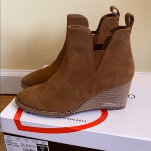 Blondo waterproof booties- new with tags in box